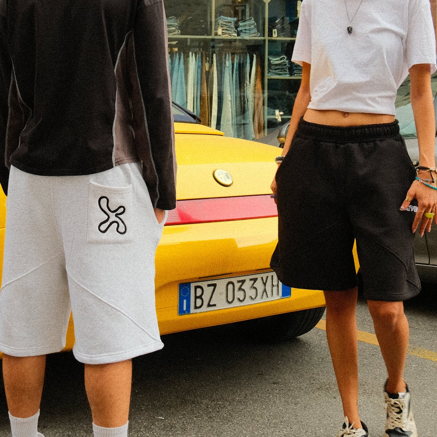 GALAXY SWEAT SHORTS BLACK