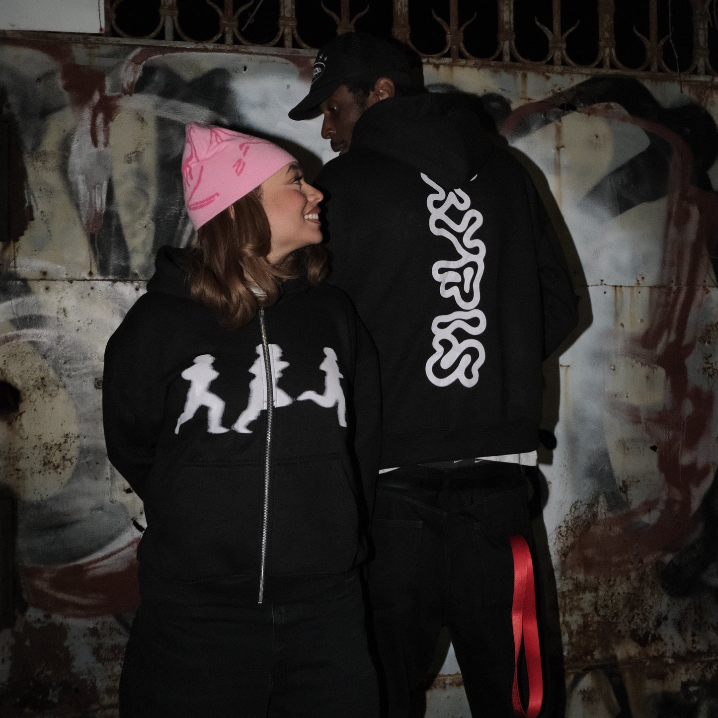 RNNR ZIP HOODIE BLACK