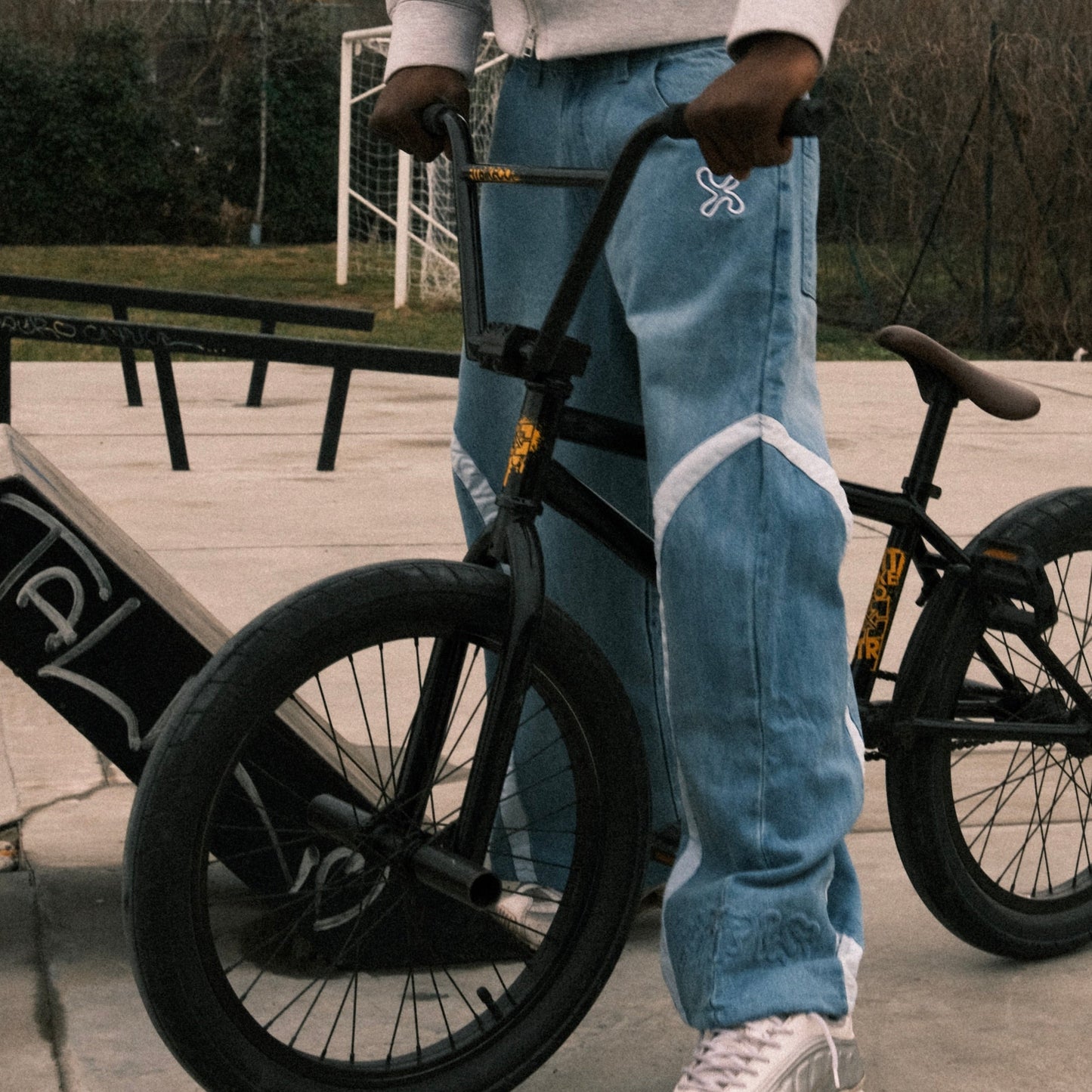 SKY LIGHT BLUE JEANS